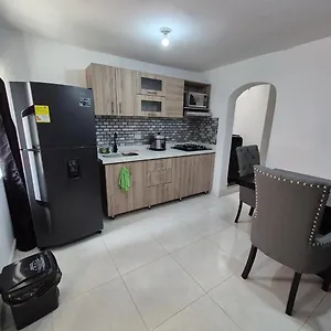 Bonito Y Elegante , Medellín Colombia